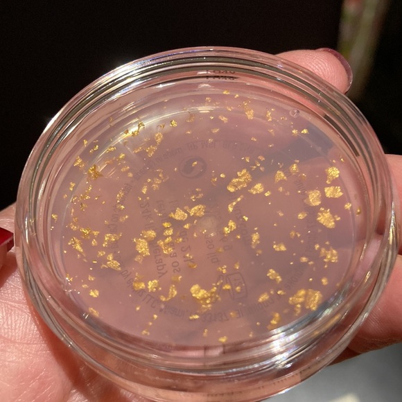 Elaluz 24k Lip Therapy New! - Picture 5 of 6